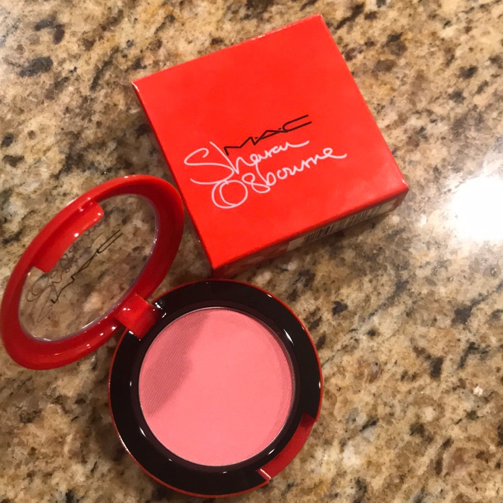 MAC Limited Edition Kelly & Sharon Osbourne Line